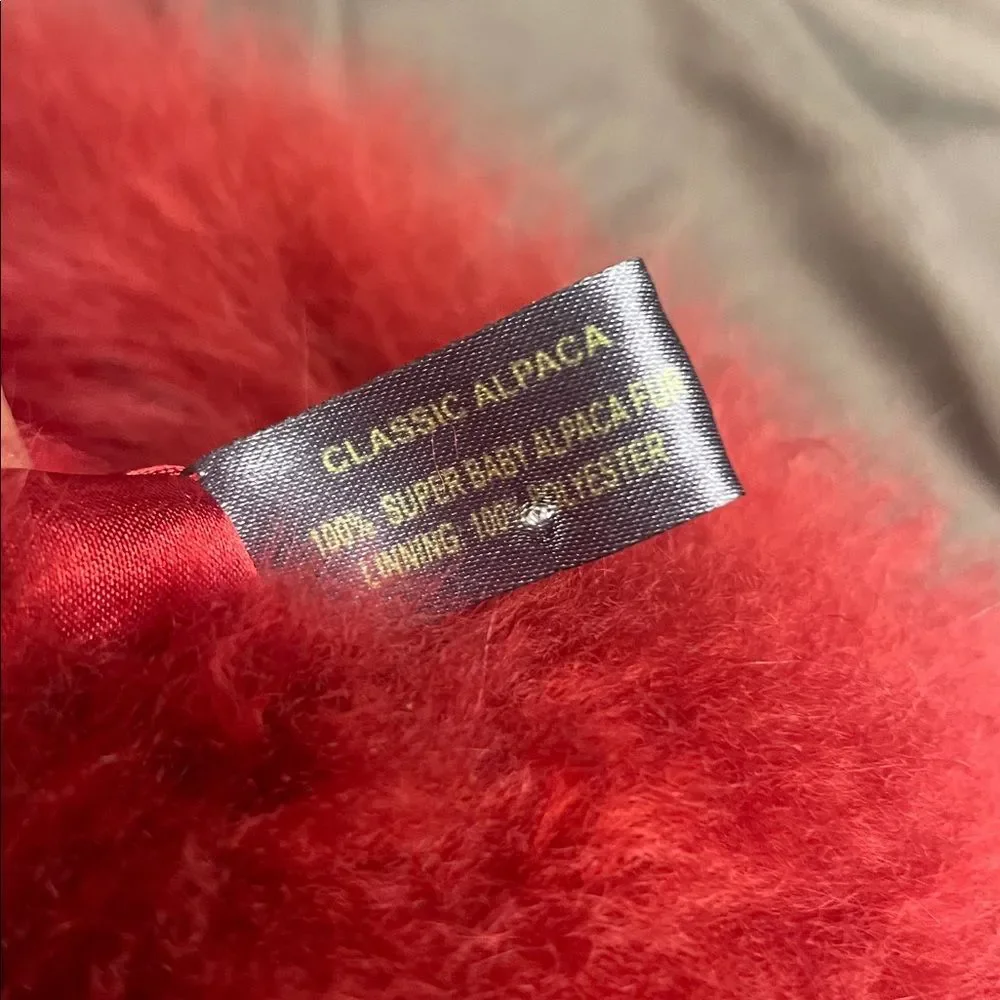 Alpaca fur hat Red